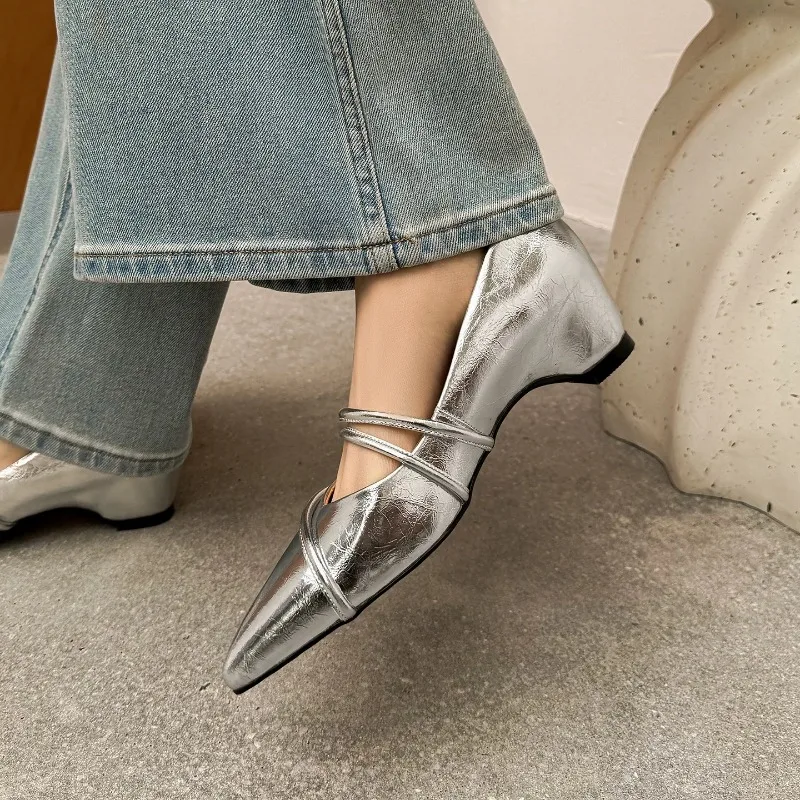 シルバーの革製ハイヒール、女性用ポインテッドトゥプラットフォ - Womens Heels のレビューと価格