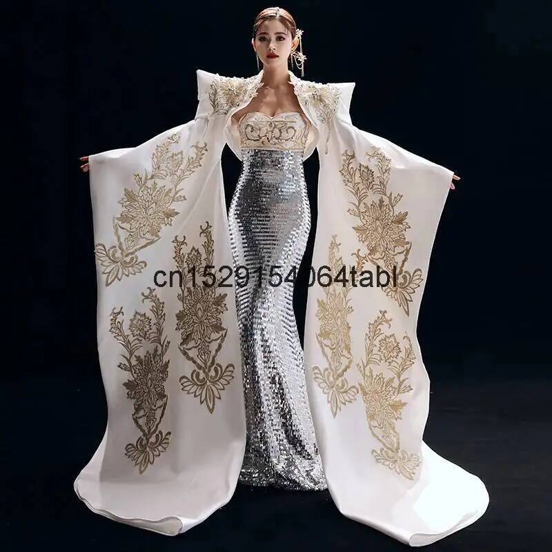 エレガントな中国風のイブニングドレス。女性用、刺繍入りケープ - Formal Dress のレビューと価格
